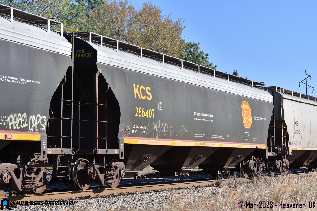 PRN2023030175_400 Kansas City Southern KCS 286407 Hopper Car 60 1" LO C114 3 Bay Covered Cylindrical 5200cf